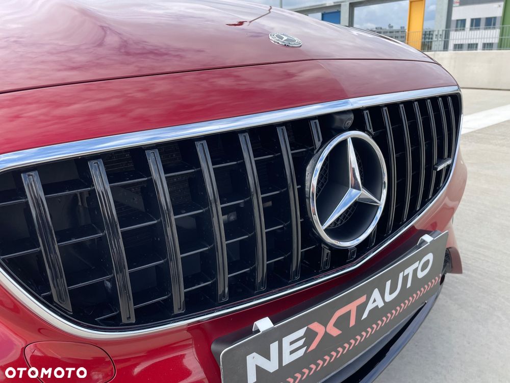 Mercedes-Benz Klasa E 220 d 4-Matic 9G-TRONIC - 15