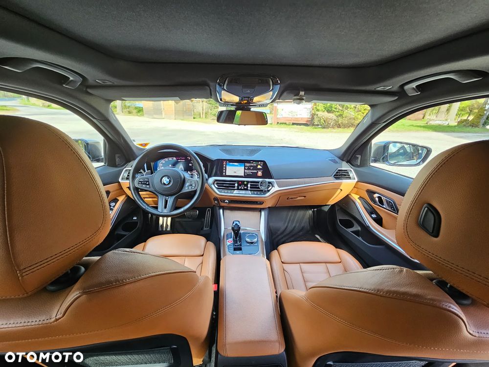 BMW Seria 3 M340i xDrive - 21