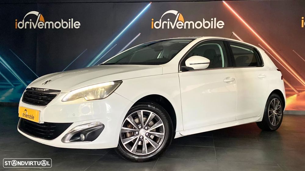 Peugeot 308 1.2 PureTech Style J17 - 2