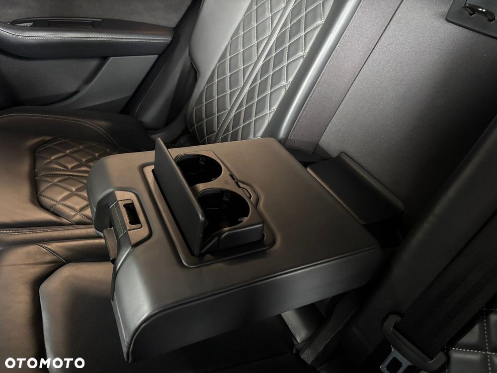 Audi Q8 - 30