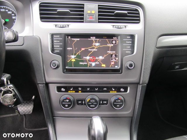 Volkswagen Golf 1.4 TSI BlueMotion Technology DSG Lounge - 27