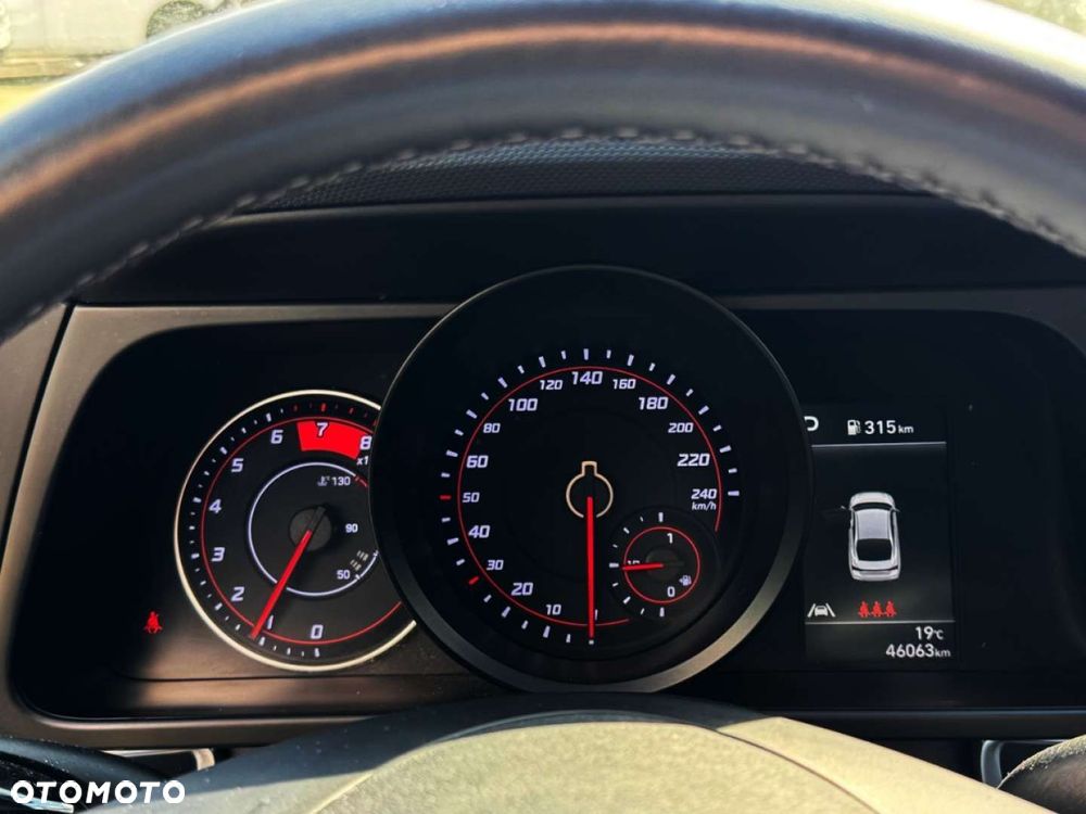 Hyundai Elantra - 6