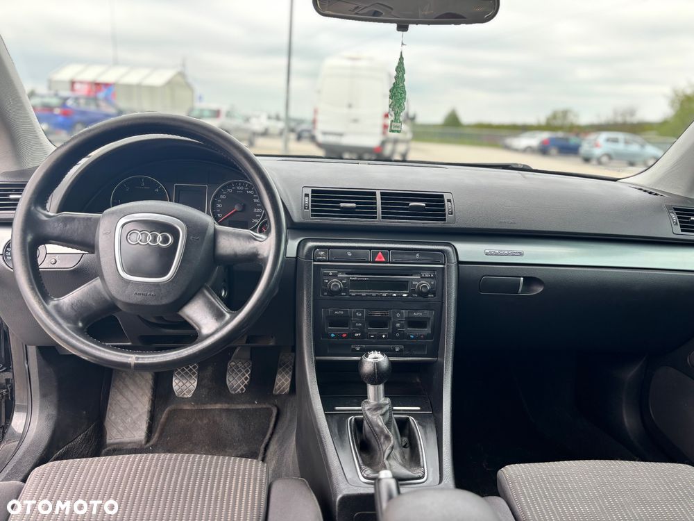 Audi A4 Avant 3.0 TDI quattro - 25