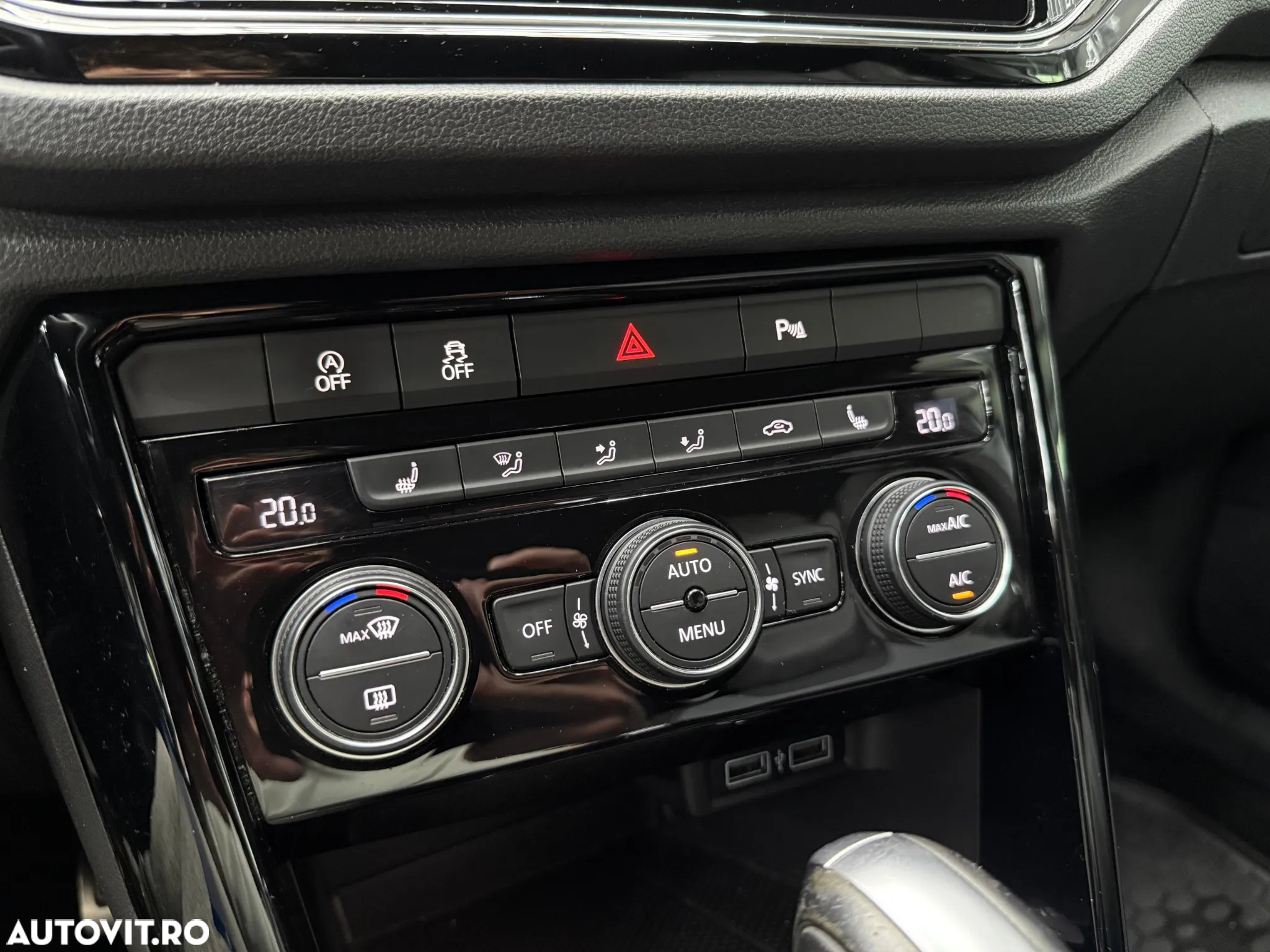 Volkswagen T-ROC 2.0 TSI OPF 4MOTION DSG - 13