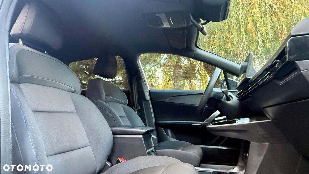 MG 4 Luxury 49 kWh - 26