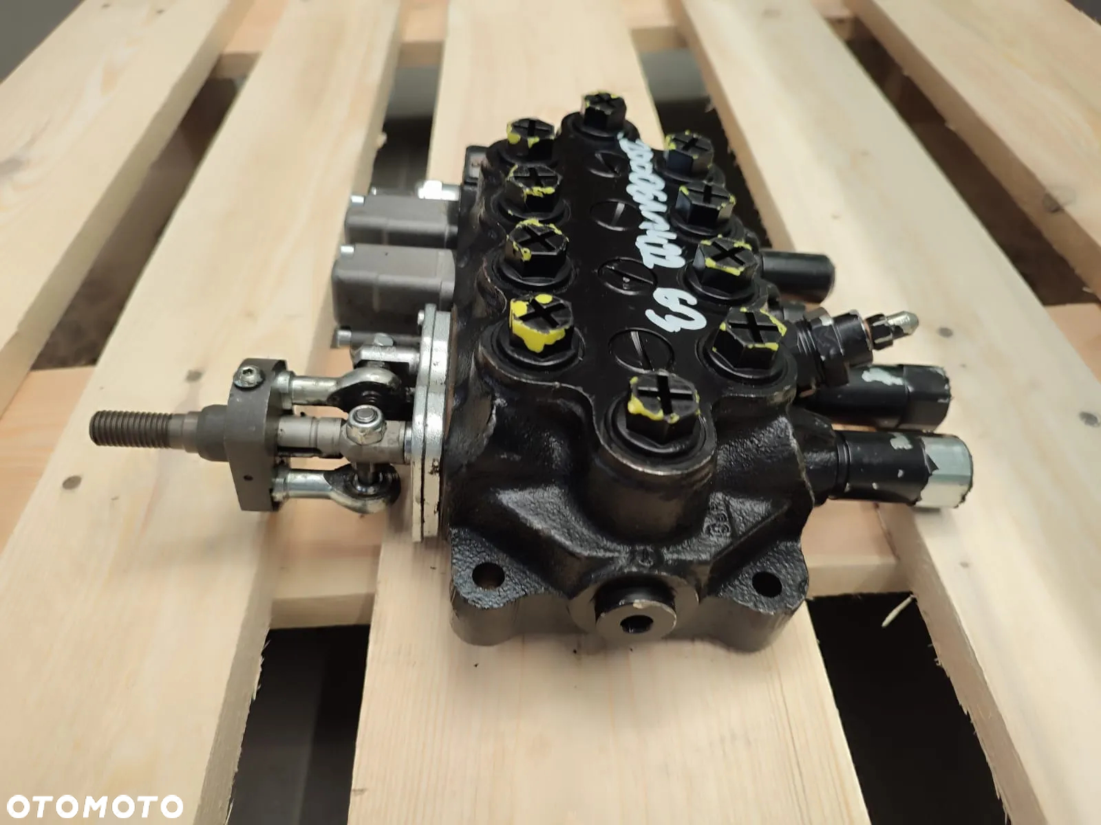 Rozdzielacz hydrauliczny 200061141163 BUCHER - 4