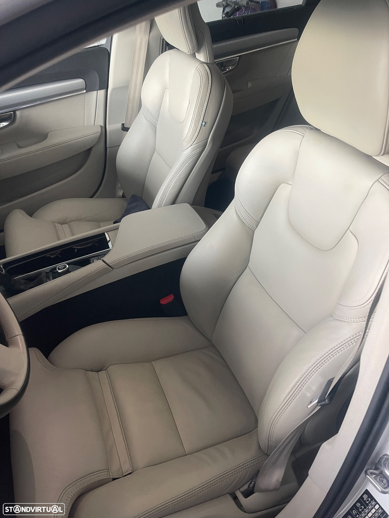 Volvo V90 2.0 D4 Momentum Plus - 16
