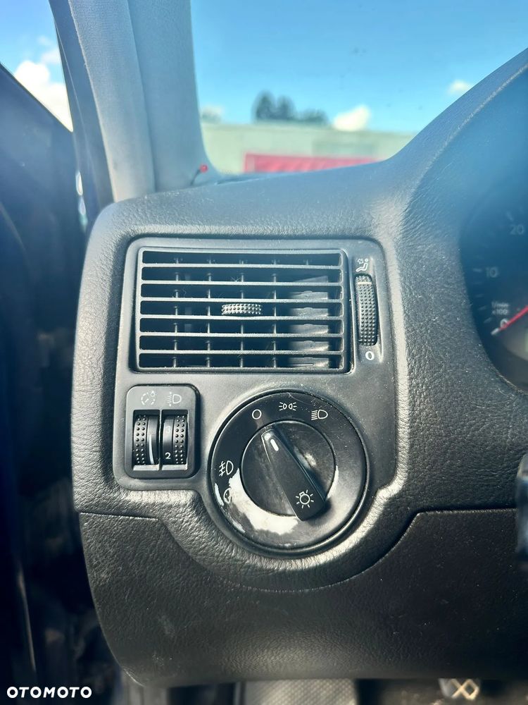 ❌Dawca części ❌ VW GOLF IV 4HB 2000R 1.9 TDI 115 KM KOD LAK: LA5G - 7