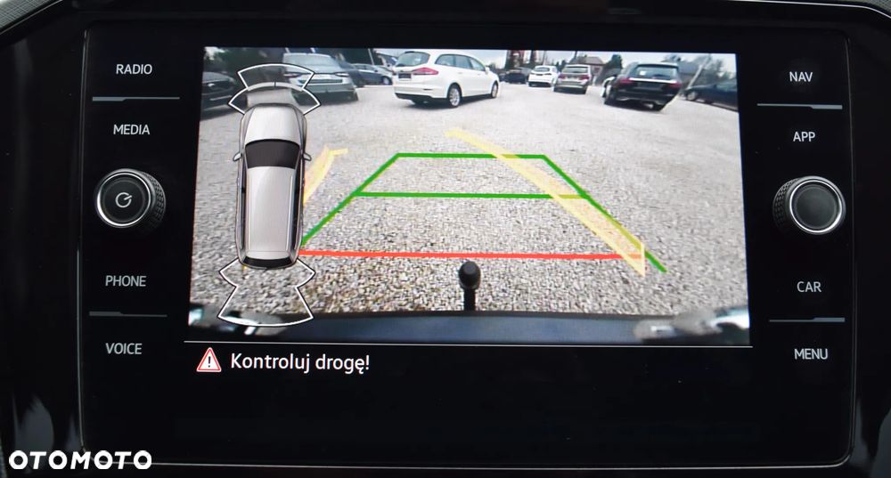 Volkswagen Passat Variant 2.0 TDI Elegance DSG - 31