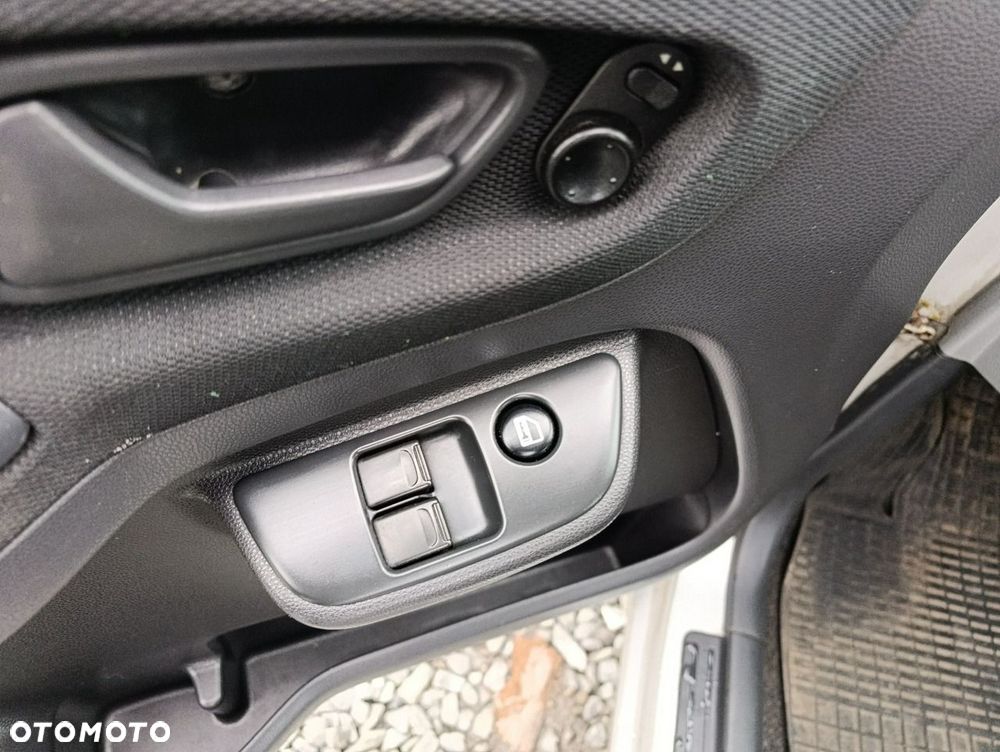 Suzuki Ignis - 11