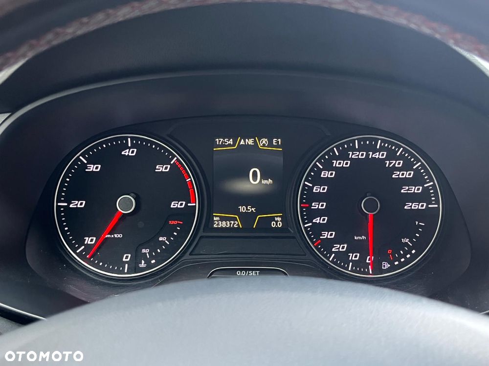 Seat Leon 2.0 TDI DPF Start&Stop DSG FR - 10