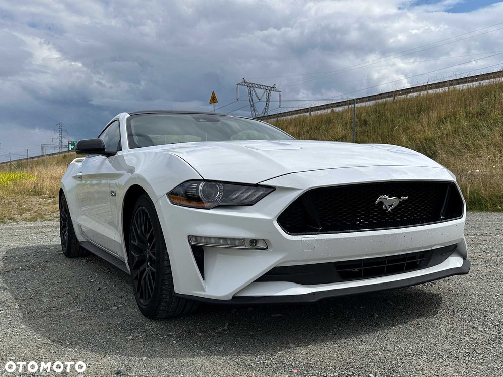 Ford Mustang - 1
