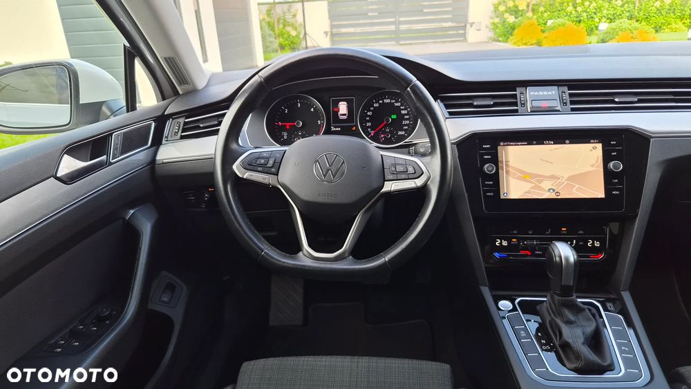 Volkswagen Passat Variant 2.0 TDI BMT Highline DSG - 9