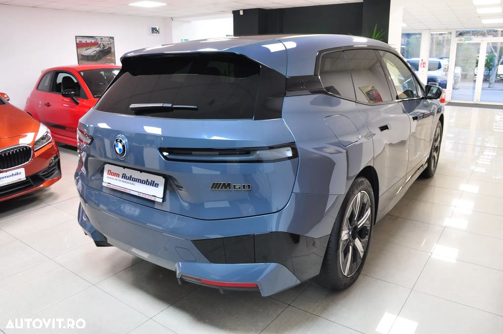 BMW iX xDrive60 - 6