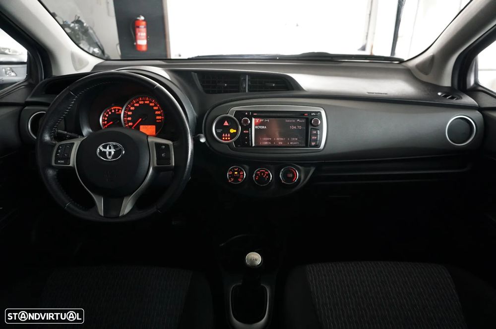 Toyota Yaris 1.0 VVT-i Comfort+P.Style - 7