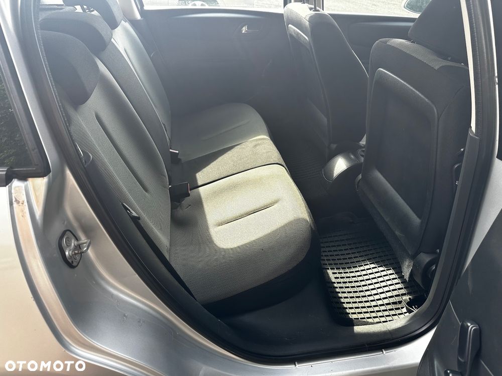 Citroën C4 1.6 16V Confort - 16