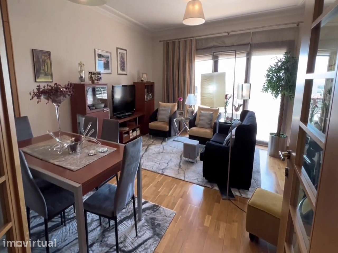 Apartamento T2 com varanda e ar condicionado Vila Franca de Xira - Grande imagem: 4/23