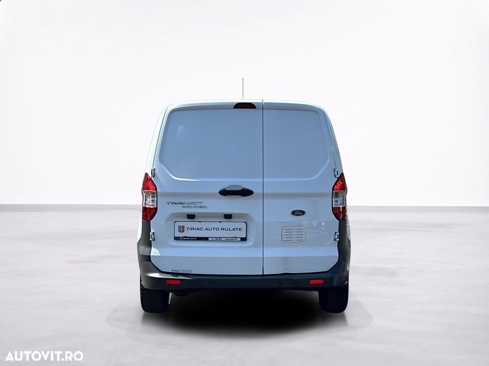 Ford Transit Courier - 5