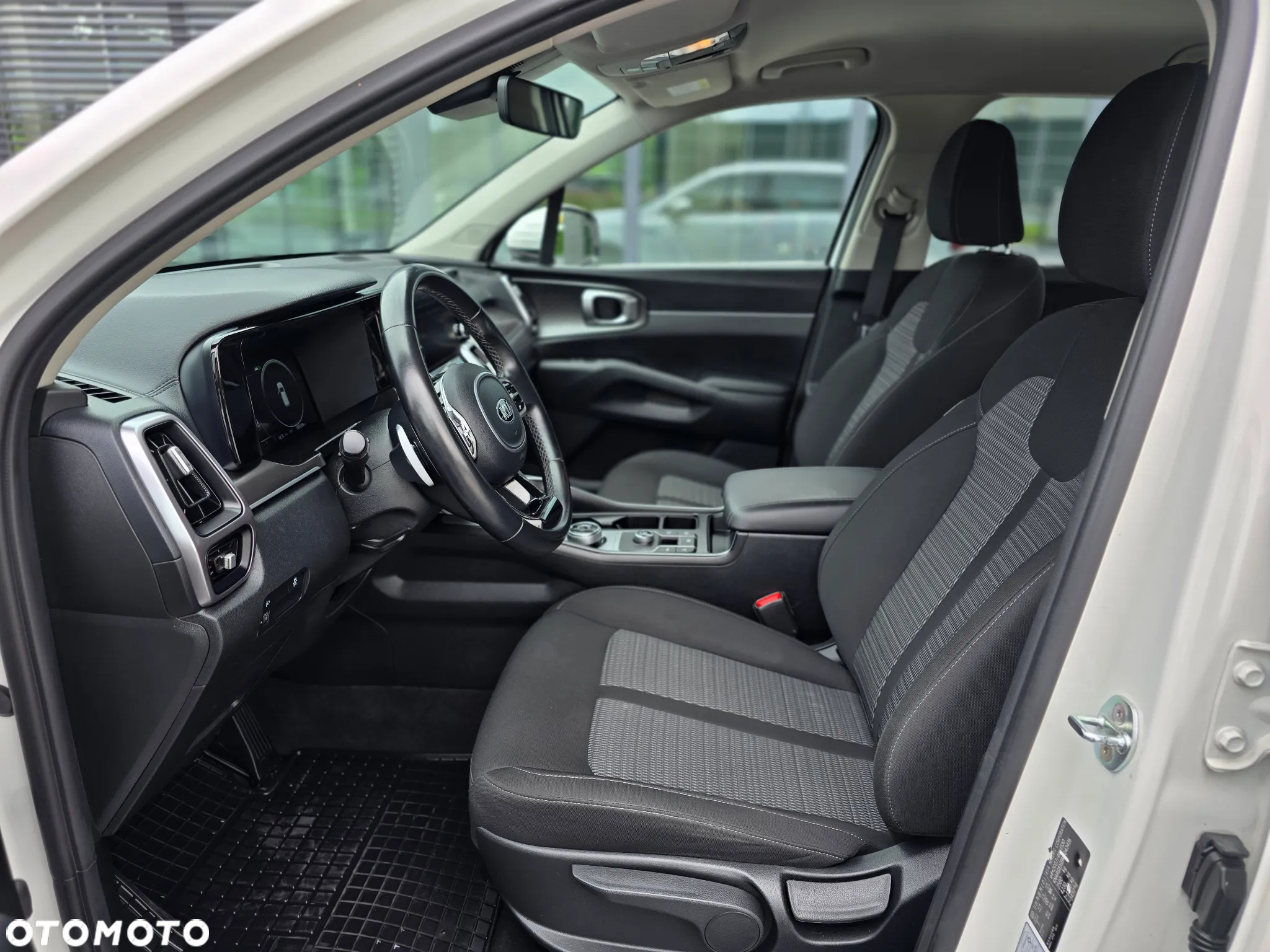 Kia Sorento 1.6 T-GDI HEV L 7os - 26