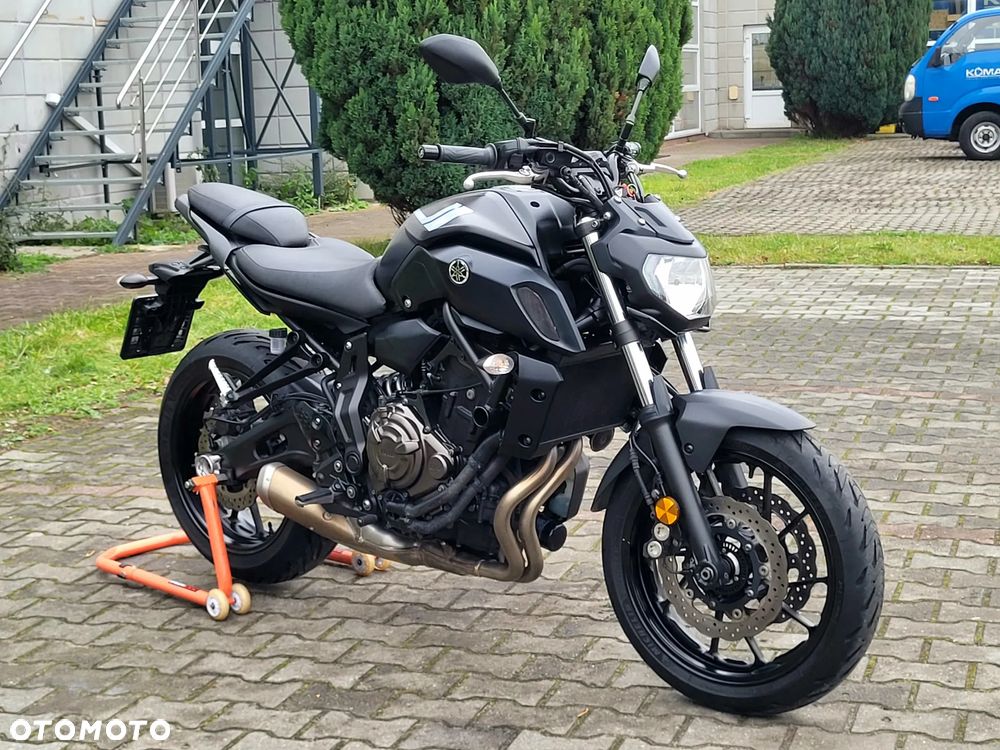Yamaha MT - 4