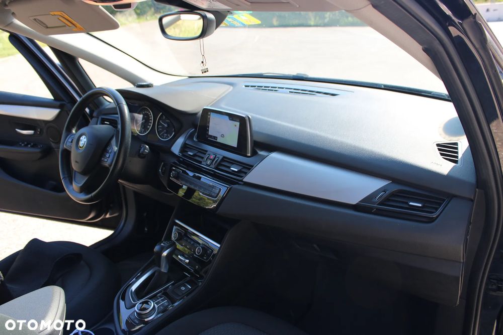 BMW Seria 2 218i Advantage - 15