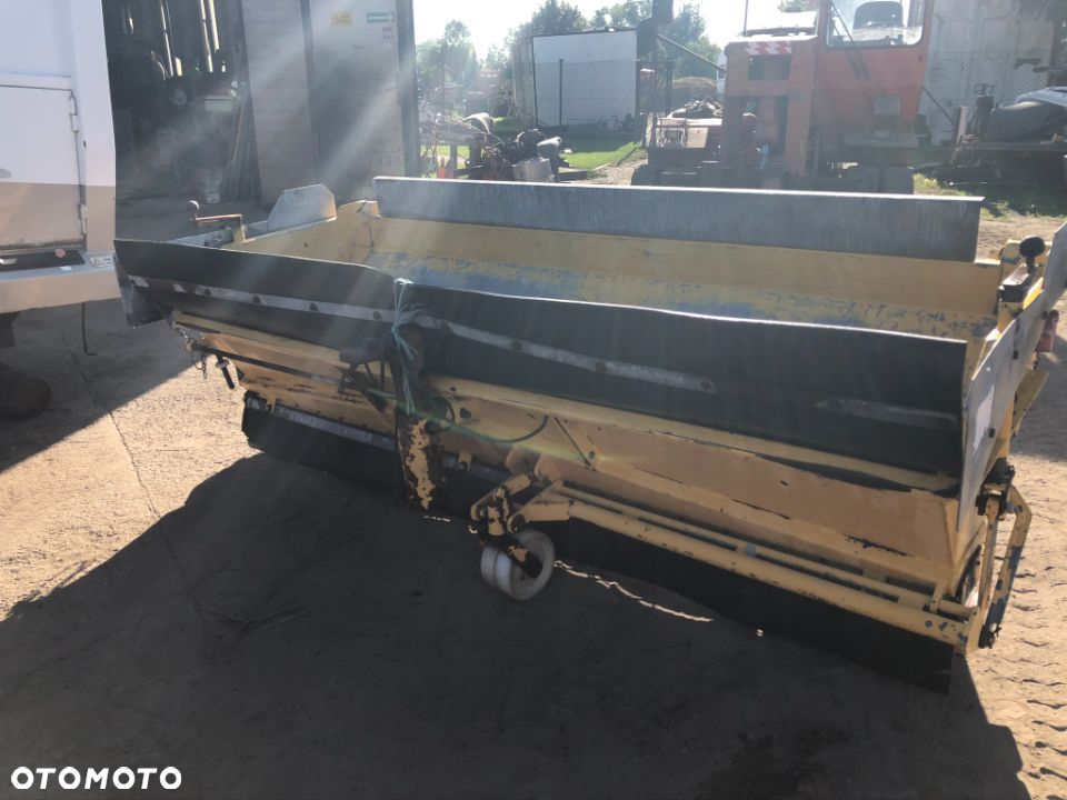 Falkoping LB 1000 piaskarka solarka posypywarka budowa dróg kruszywo wywrotka - 4