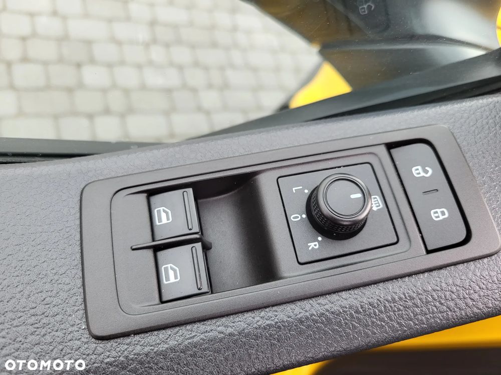 Volkswagen TRANSPORTER T6-2.0 TDI-DŁUGI-150 KM-SERWIS MOBILNY-KLIMA-ŁADNY - 14