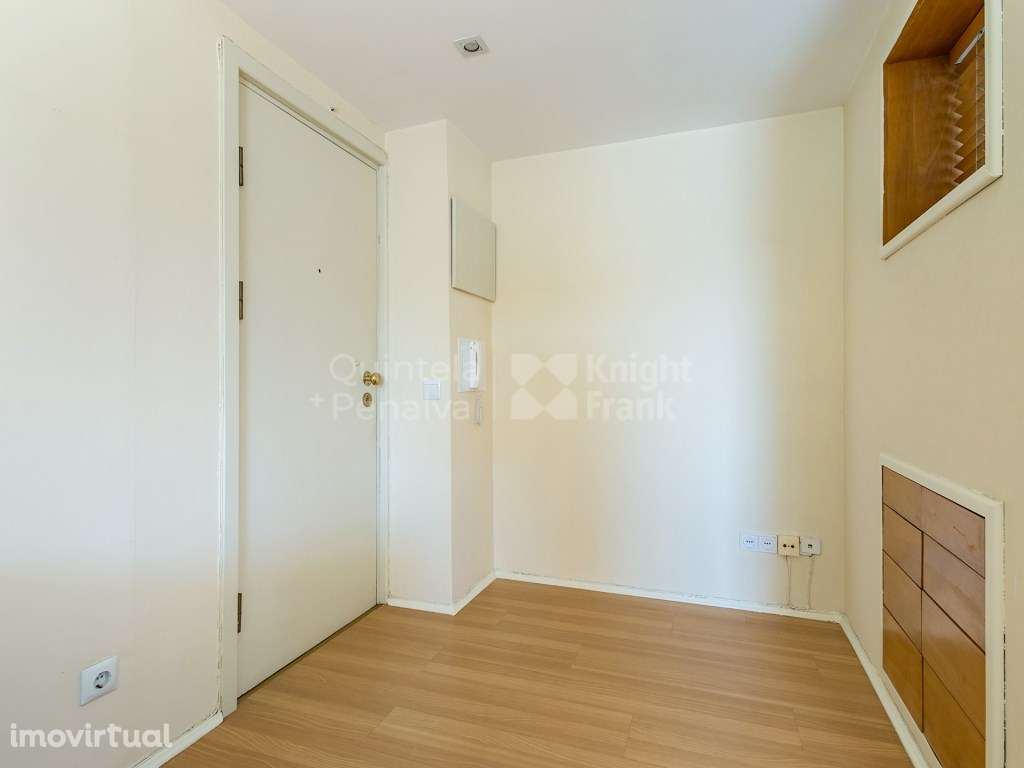 Apartamento T0 com terraço para arrendar na Pampilheira, Cascais - Grande imagem: 3/24