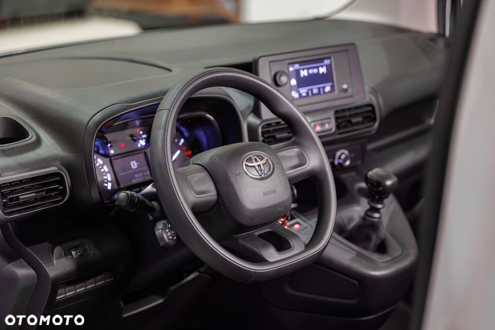 Toyota PROACE CITY - 27