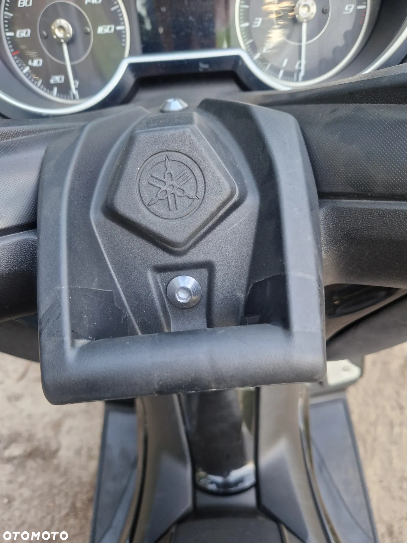 Yamaha X-max - 6