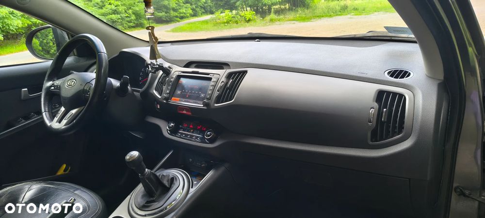 Kia Sportage - 16
