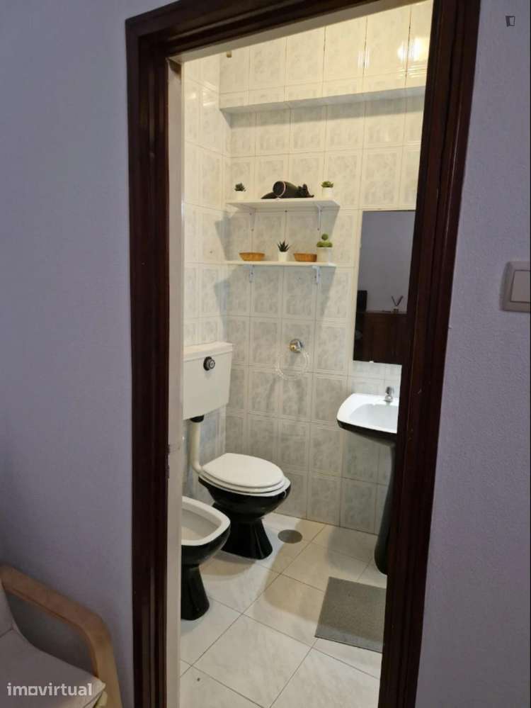 Quarto - localizado em Cedofeita Porto - Grande imagem: 5/14