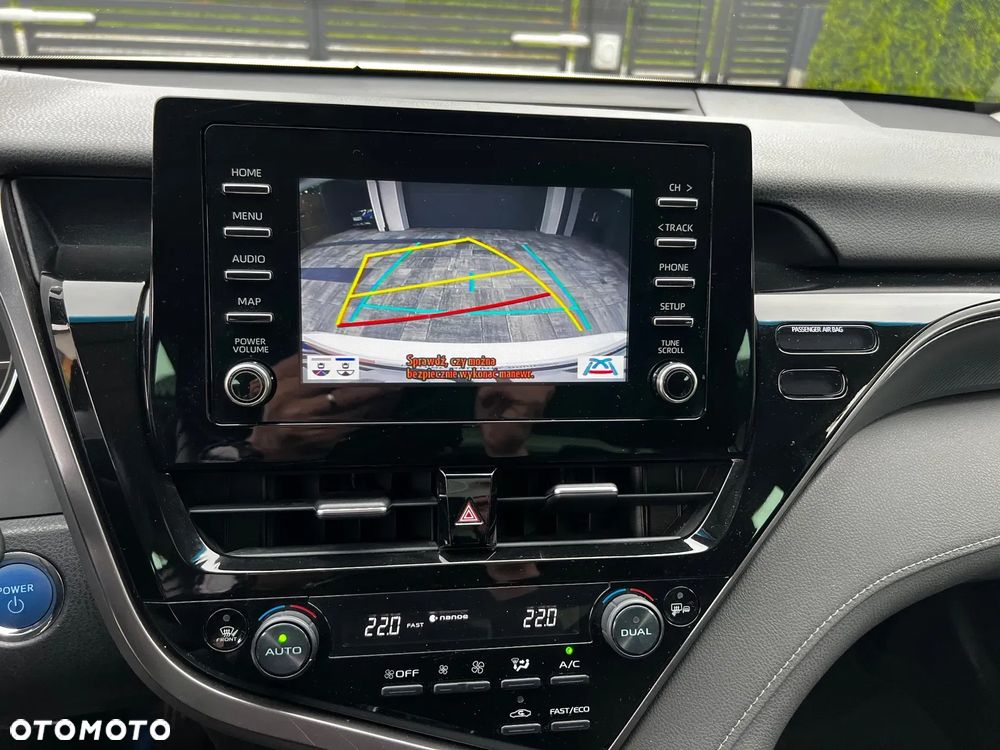 Toyota Camry 2.5 Hybrid Comfort CVT - 26