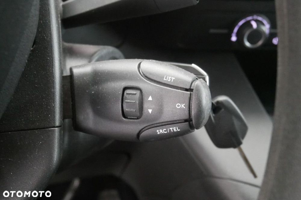 Toyota ProAce 1.5 D-4D Active SalonPL VAT23% Właścicielem pojazdu jest Ayvens Financial Services Polska - 19