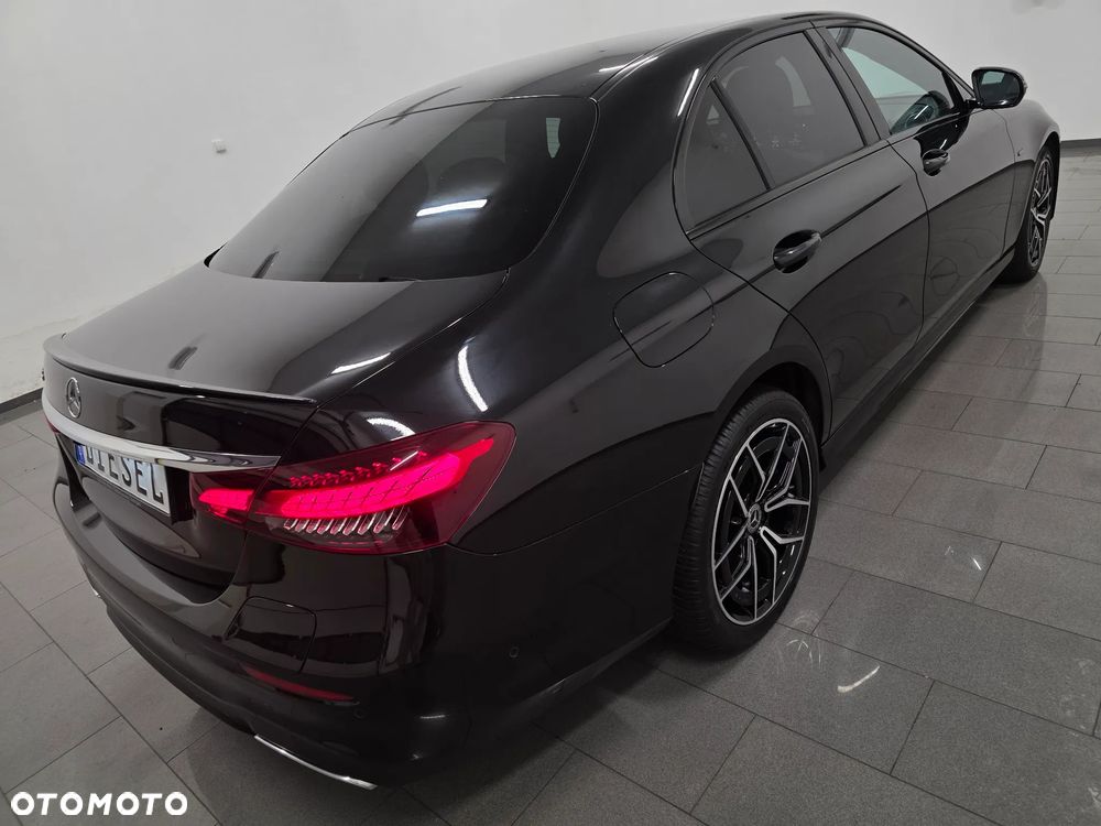 Mercedes-Benz Klasa E 300 de 9G-TRONIC AMG Line - 6