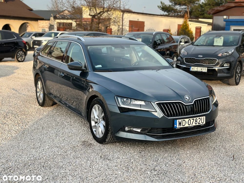 Skoda Superb 2.0 TDI SCR Style DSG - 4