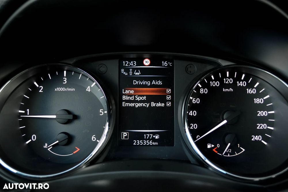 Nissan Qashqai 1.6 DCI Start/Stop X-TRONIC Tekna - 7