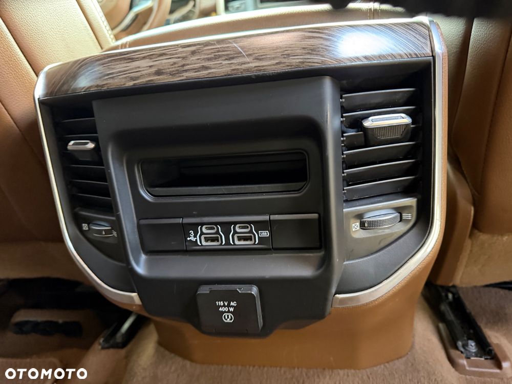 RAM 1500 Quad Cab Laramie - 28