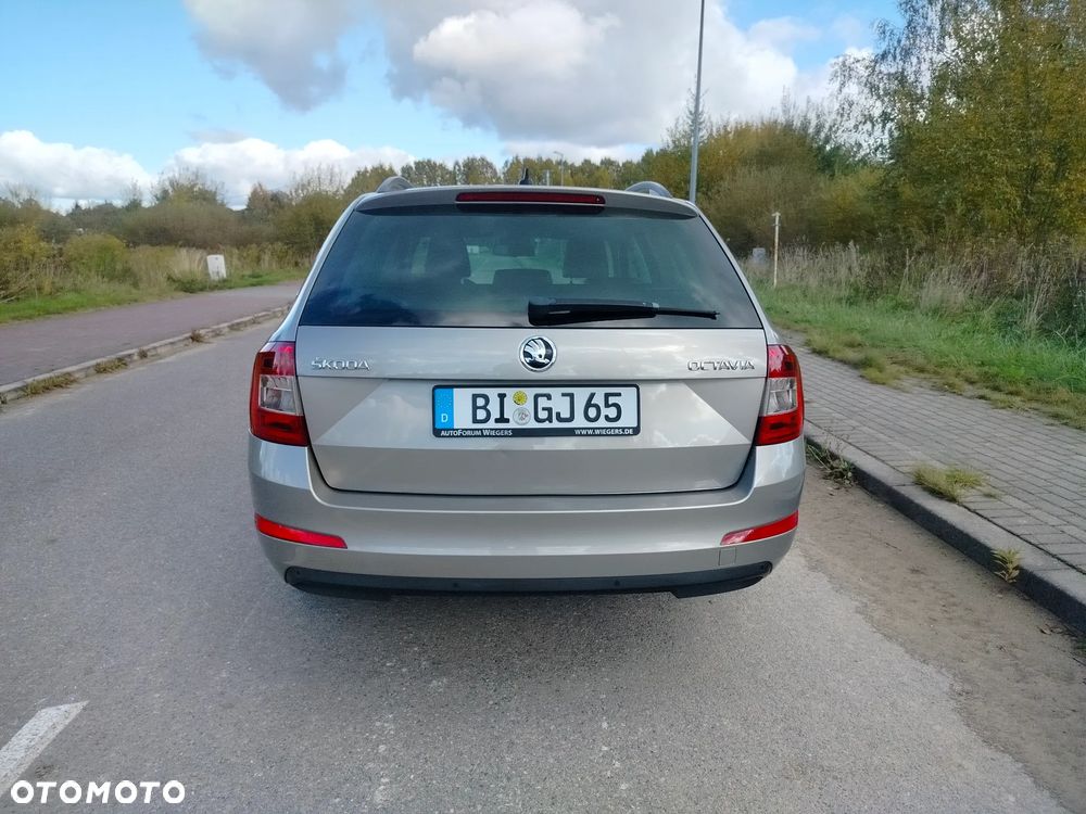 Skoda Octavia - 8
