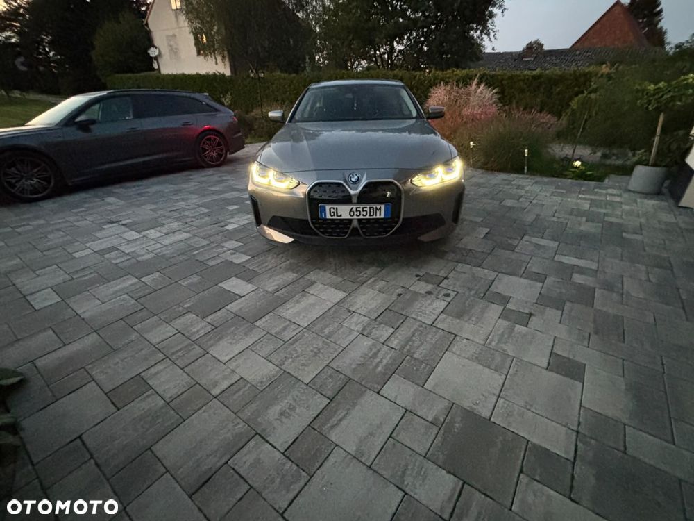 BMW i4 - 6