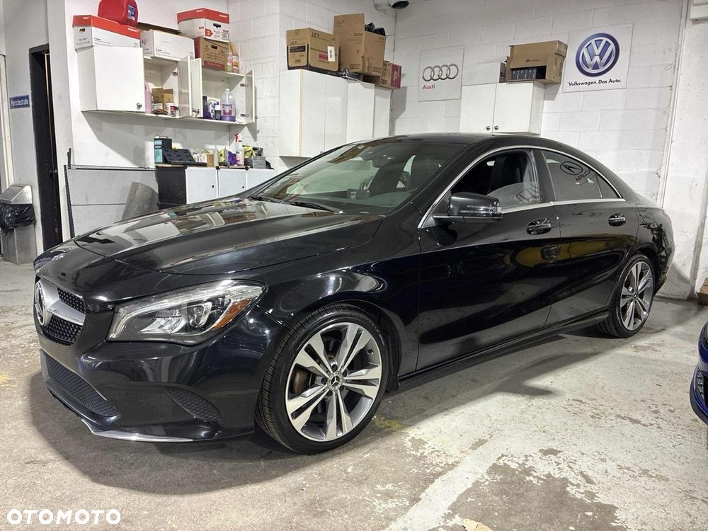 Mercedes-Benz CLA 250 4Matic 7G-DCT - 3