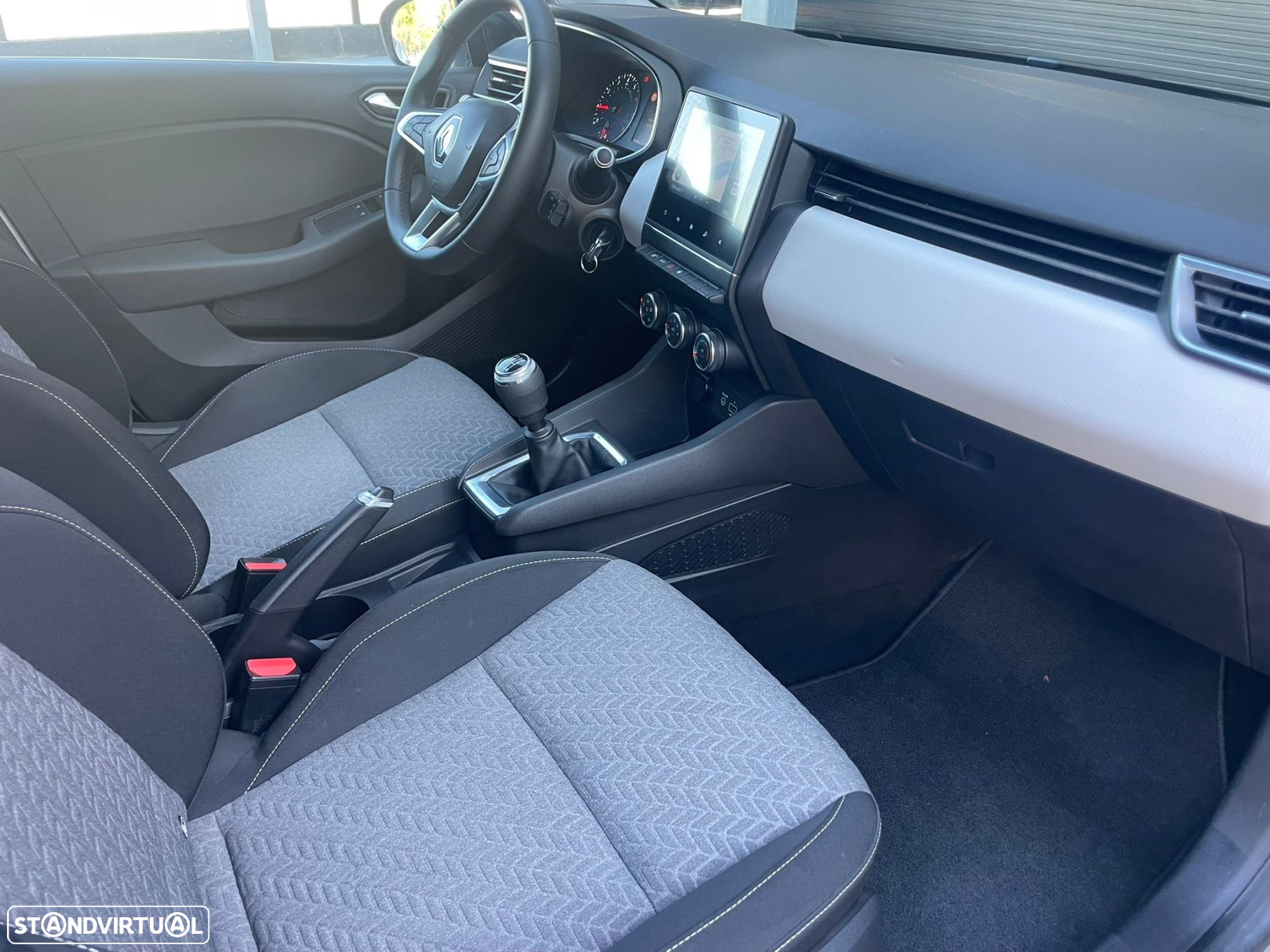 Renault Clio 1.0 TCe Intens - 10