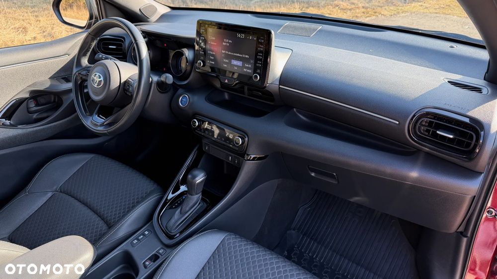 Toyota Yaris Hybrid 1.5 Selection Elegant - 9