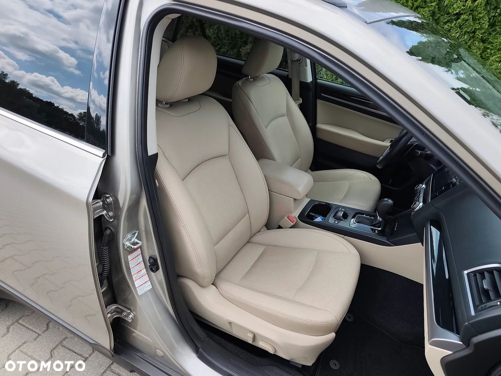 Subaru Outback 2.0D Exclusive Lineartronic - 26