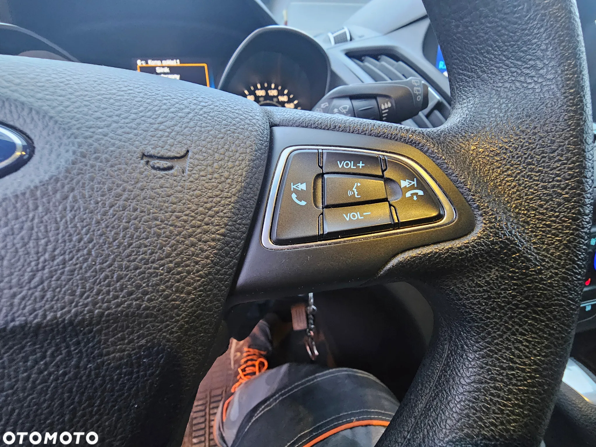 Ford Escape - 10