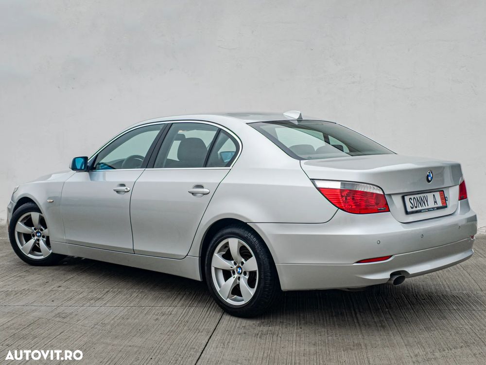 BMW Seria 5 520d Aut. Edition Fleet Lifestyle - 4