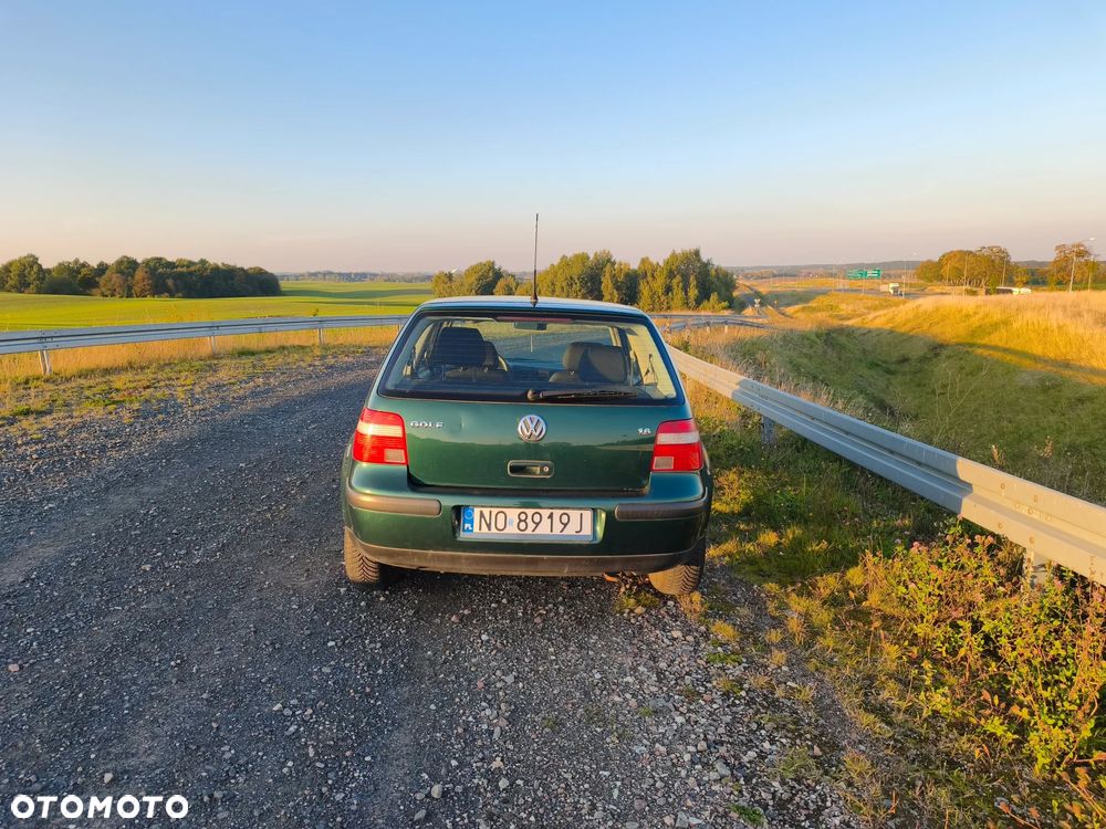 Volkswagen Golf 2002 photo 5