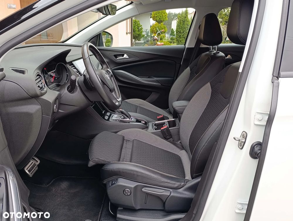 Opel Grandland X Plug-in-Hybrid4 1.6 DI Start/Stop INNOVATION - 16