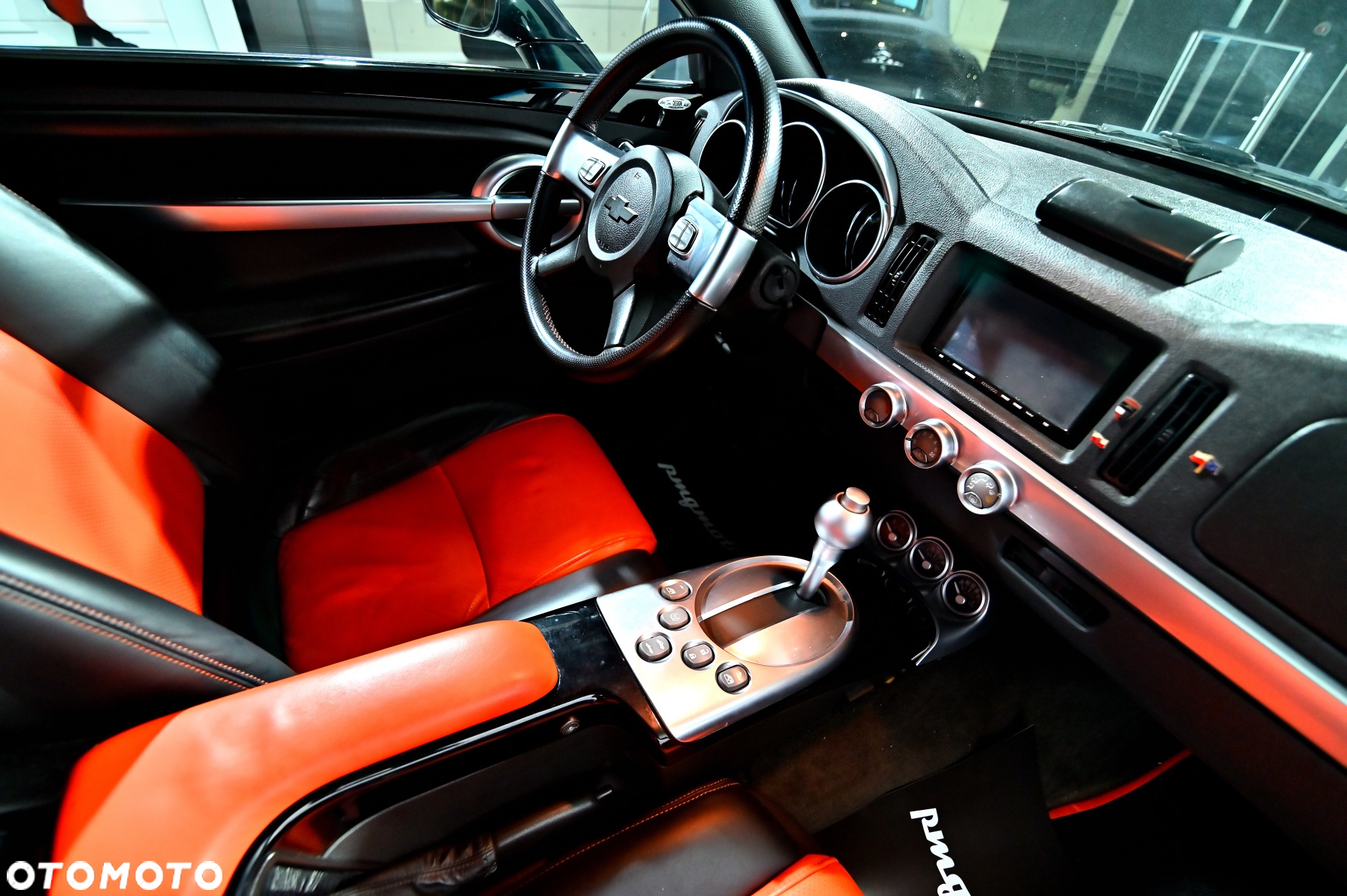 Chevrolet SSR - 24