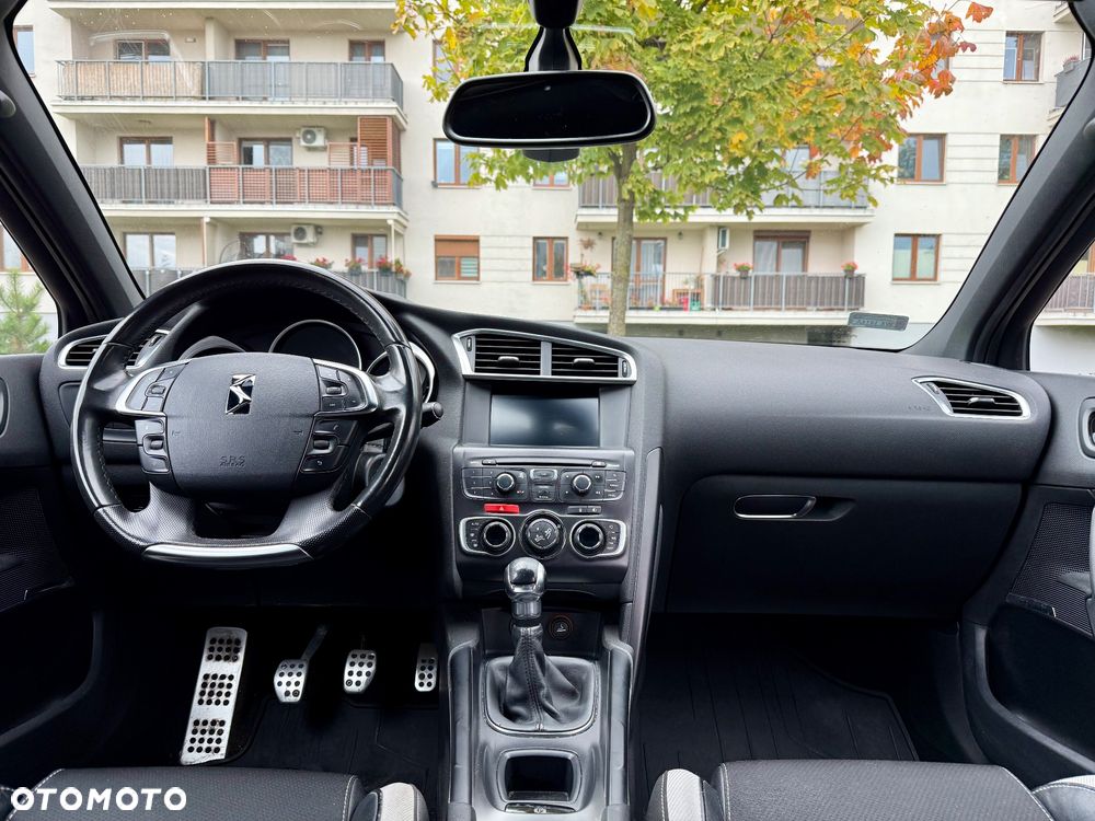 Citroën DS4 1.6 VTi SoChic - 5